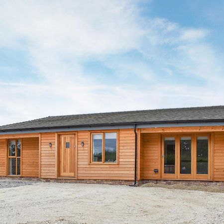 Redstones Cottage Greasby 外观 照片