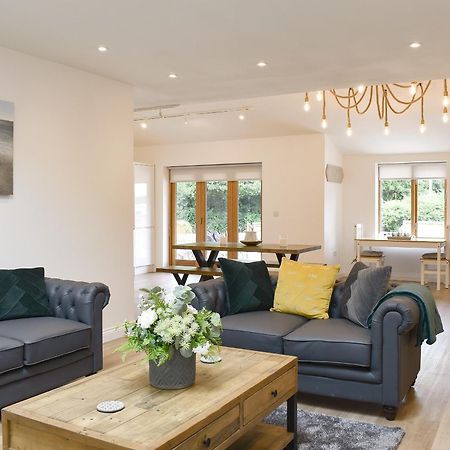 Redstones Cottage Greasby 外观 照片